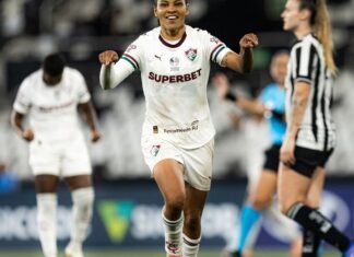 Fluminense domina, vence e complica Botafogo no Brasileirão Feminino