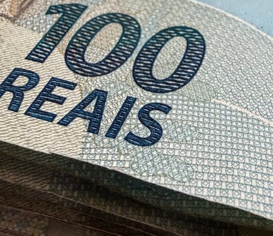Orçamento de 2027 tem estimativa de superávit de R$ 83,4 bilhões