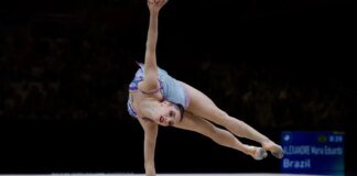 Babi e Maria Eduarda brilham em 1º dia do Mundial de Ginástica Rítmica