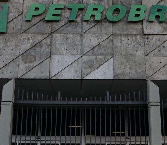Petrobras anuncia descoberta de petróleo na Foz do Amazonas