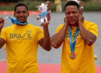 Jacky Godmann e Gabriel Nascimento são prata no Mundial de Canoagem