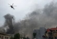 Rússia ataca Kiev após breve pausa para visita de enviados dos EUA
