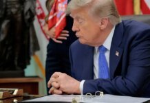Trump promete US$ 5 mil a cada americano se vencer eleições