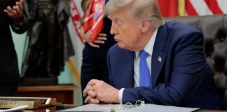 Trump promete US$ 5 mil a cada americano se vencer eleições