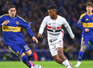 Ex-Palmeiras marca e São Paulo perde do Boca Juniors na Sul-Americana