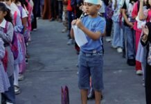 Alunos voltam às aulas presenciais em Gaza depois de três anos