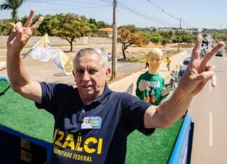 Carreata de Izalci reúne 300 carros em Planaltina e Arapoanga