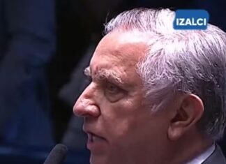 Izalci defende garis e rebate fala de Lula sobre a categoria