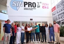 Arruda promete salário de professor o melhor do Brasil