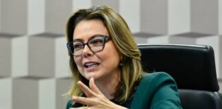 Leila cobra fim do foro e mandato fixo no STF