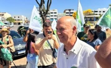 Arruda segue na disputa e registro definitivo deve ser decidido até 14/09