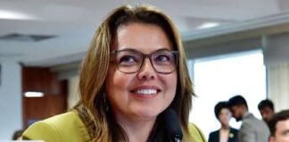 Leila do Vôlei avança contra a Taxa das Blusinhas