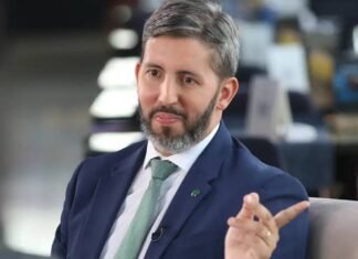 Grass cobra Celina no debate: “Onde você estava?”