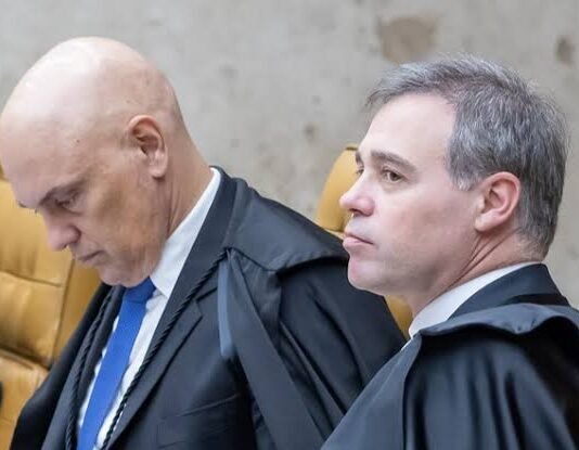 Mendonça pede à PGR dados sobre mensagem de Vorcaro a Moraes