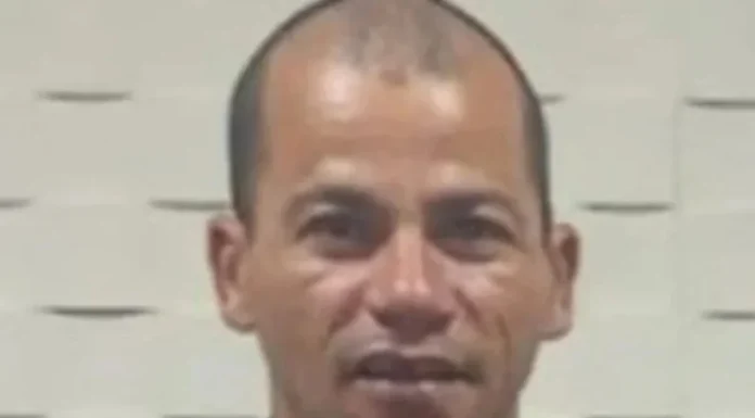 Pastor vai a júri por tentar matar a ex-mulher e a amiga
