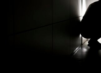Prevenção ao suicídio: profissionais de saúde destacam riscos com bets