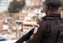 Operação da PMRJ apreende drogas e armas no Complexo da Maré