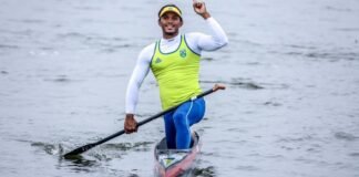 Isaquias Queiroz conquista a medalha de ouro no Mundial de Canoagem
