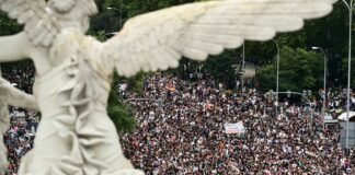 Habitação: Espanha antecipa eleições; sindicatos chamam à greve geral