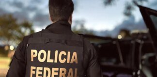Operação da PF mira policiais acusados de vender fuzis para o tráfico