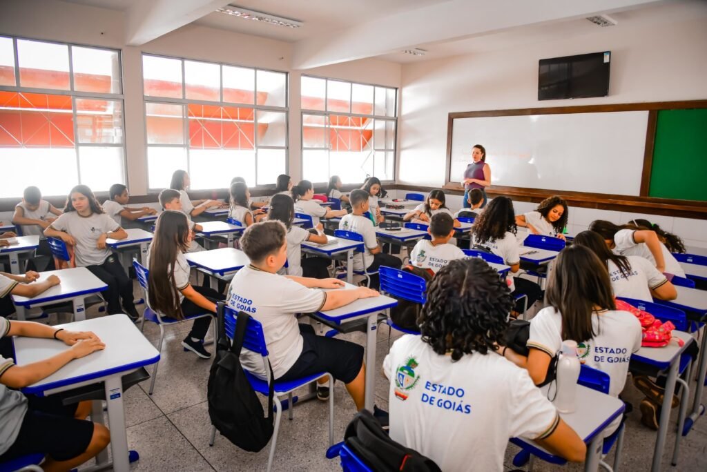 Estado convoca mais 250 professores aprovados em concurso público – Portal Goiás
