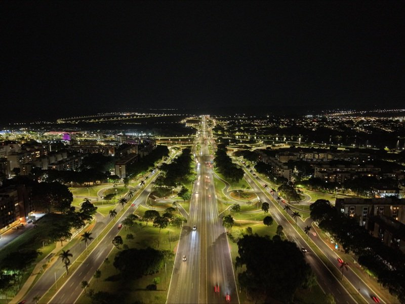 CEB investe R$ 21,3 milhões e conclui 86 obras de iluminação no DF