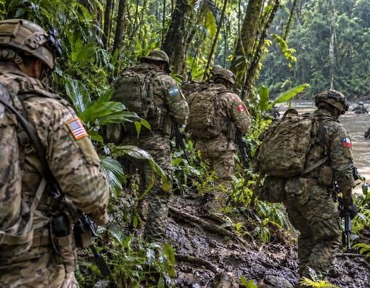 EUA enviam centenas de soldados para a América Latina, diz jornal