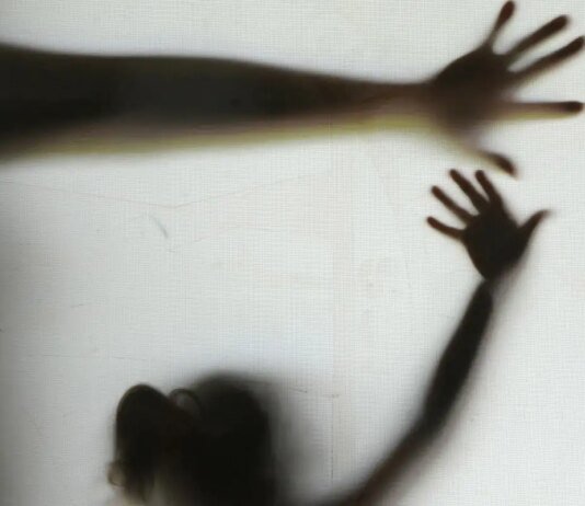 Sete pessoas são denunciadas por suspeita de abuso sexual em clínicas